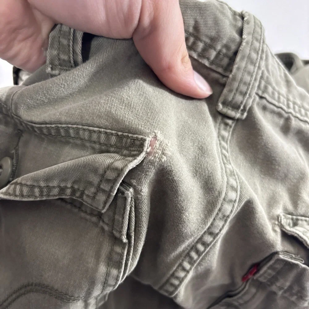 VTG Y2K Levis Mens Cargo Pants Army Green Workwear Grunge Flap Pocket 32x29 READ